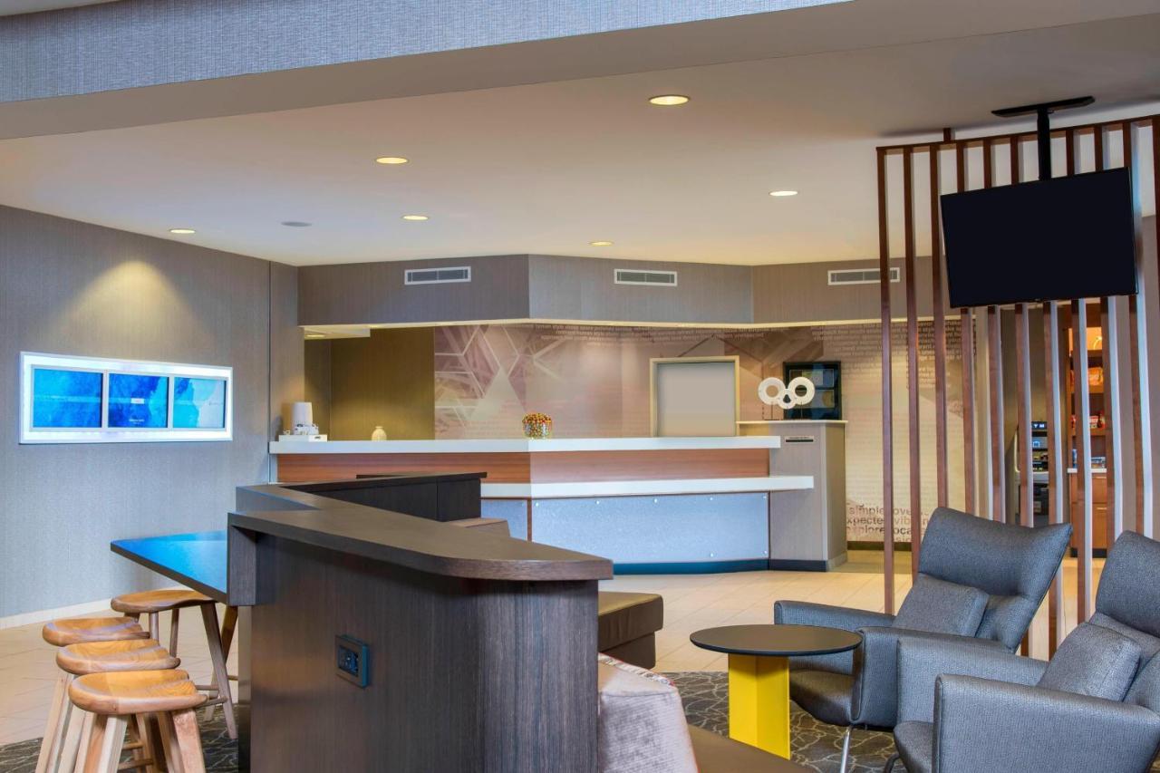 Springhill Suites Grand Rapids North מראה חיצוני תמונה