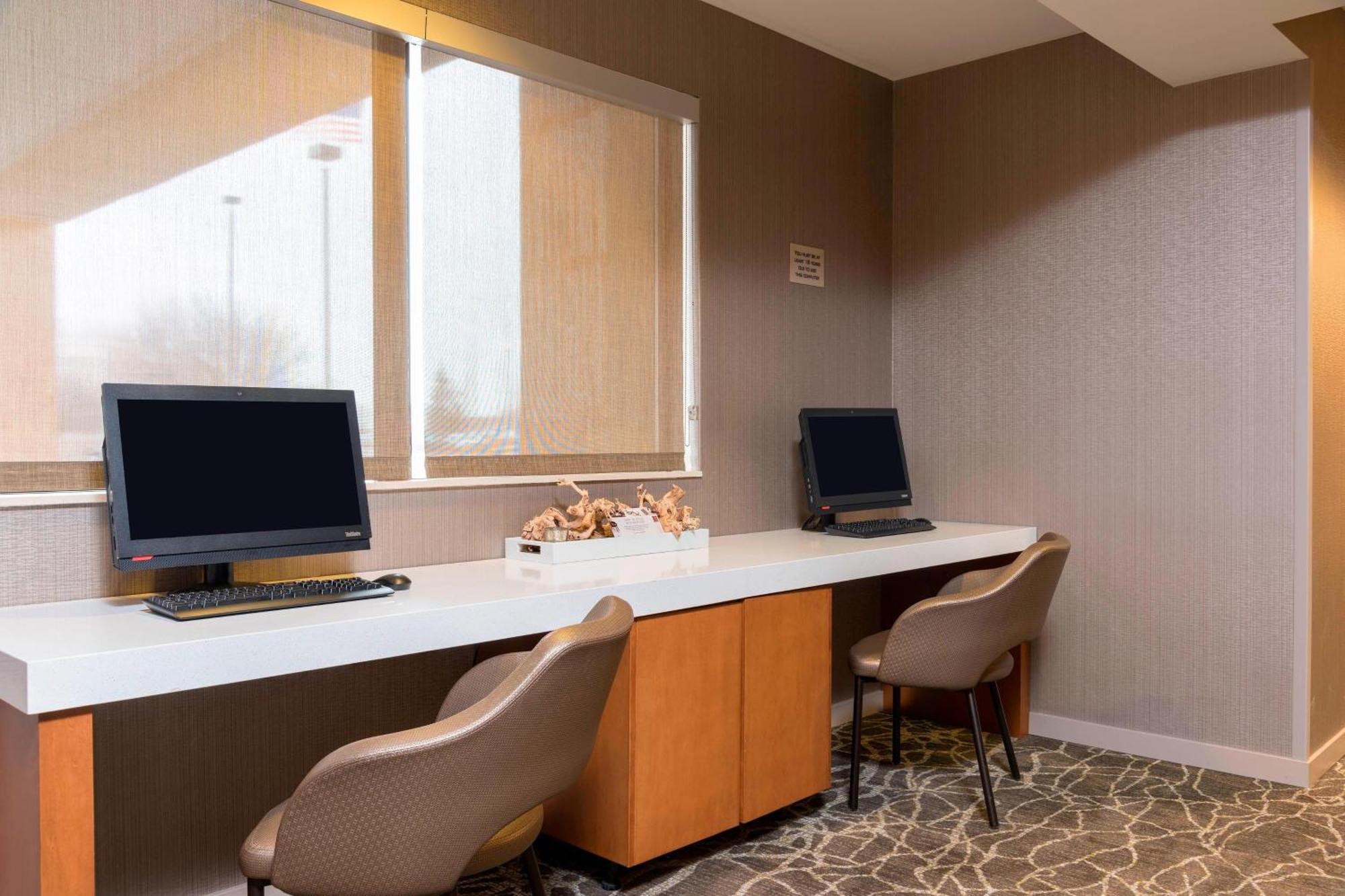 Springhill Suites Grand Rapids North מראה חיצוני תמונה