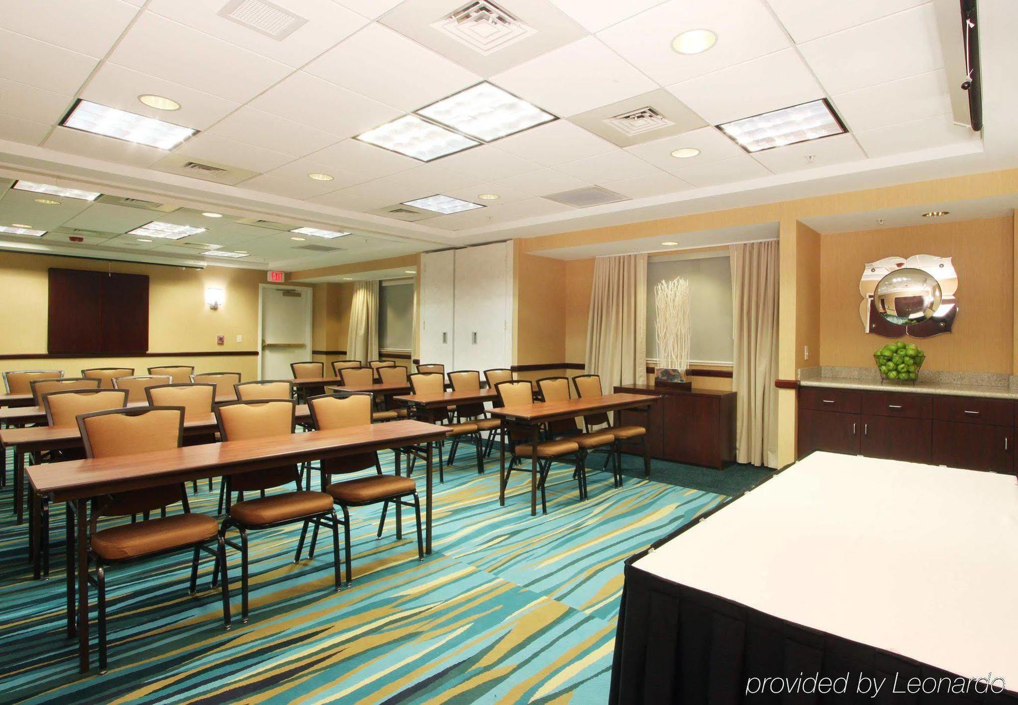 Springhill Suites Grand Rapids North מראה חיצוני תמונה