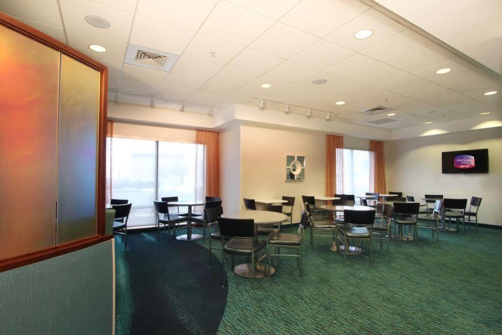 Springhill Suites Grand Rapids North מראה חיצוני תמונה