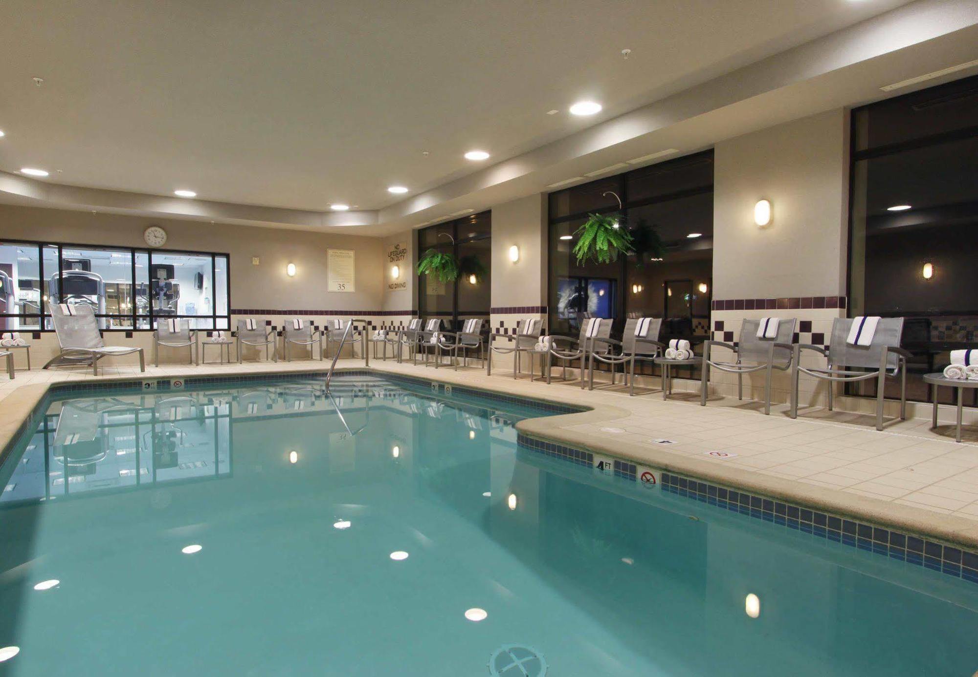 Springhill Suites Grand Rapids North מראה חיצוני תמונה